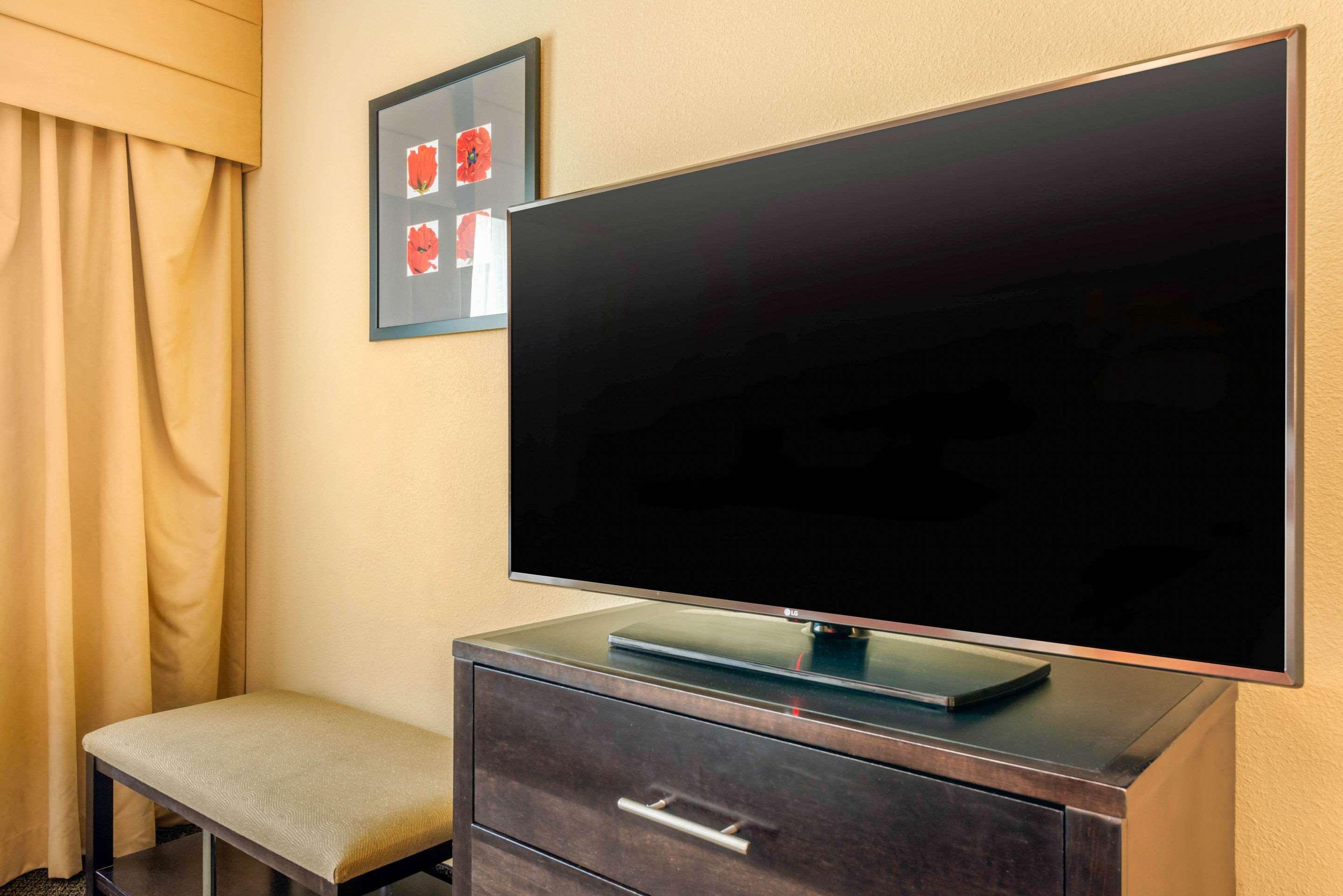 Cambria Hotel Ft Lauderdale, Airport South & Cruise Port Дейния Бийч Екстериор снимка
