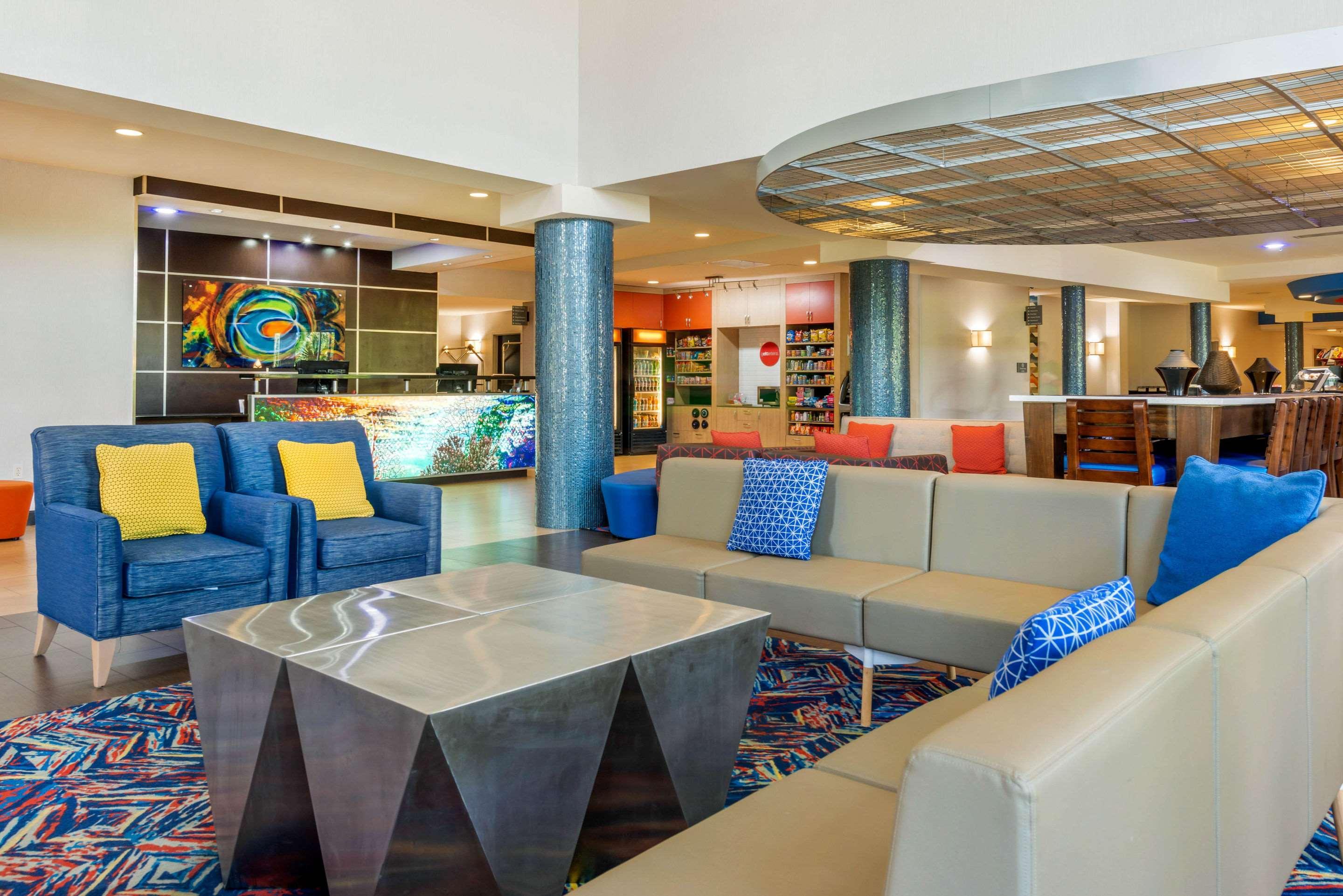 Cambria Hotel Ft Lauderdale, Airport South & Cruise Port Дейния Бийч Екстериор снимка