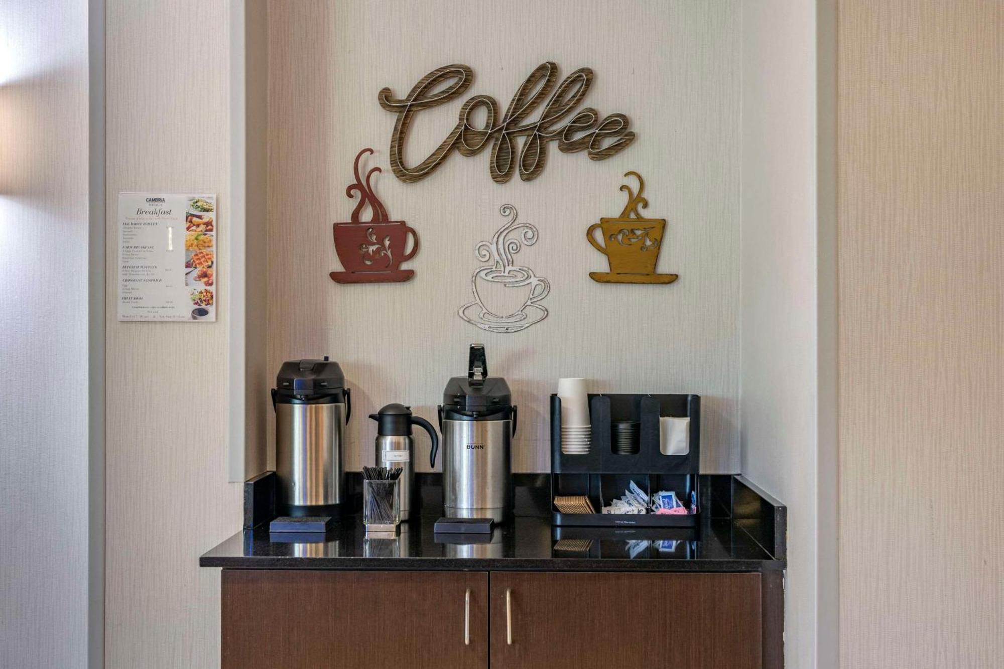 Cambria Hotel Ft Lauderdale, Airport South & Cruise Port Дейния Бийч Екстериор снимка