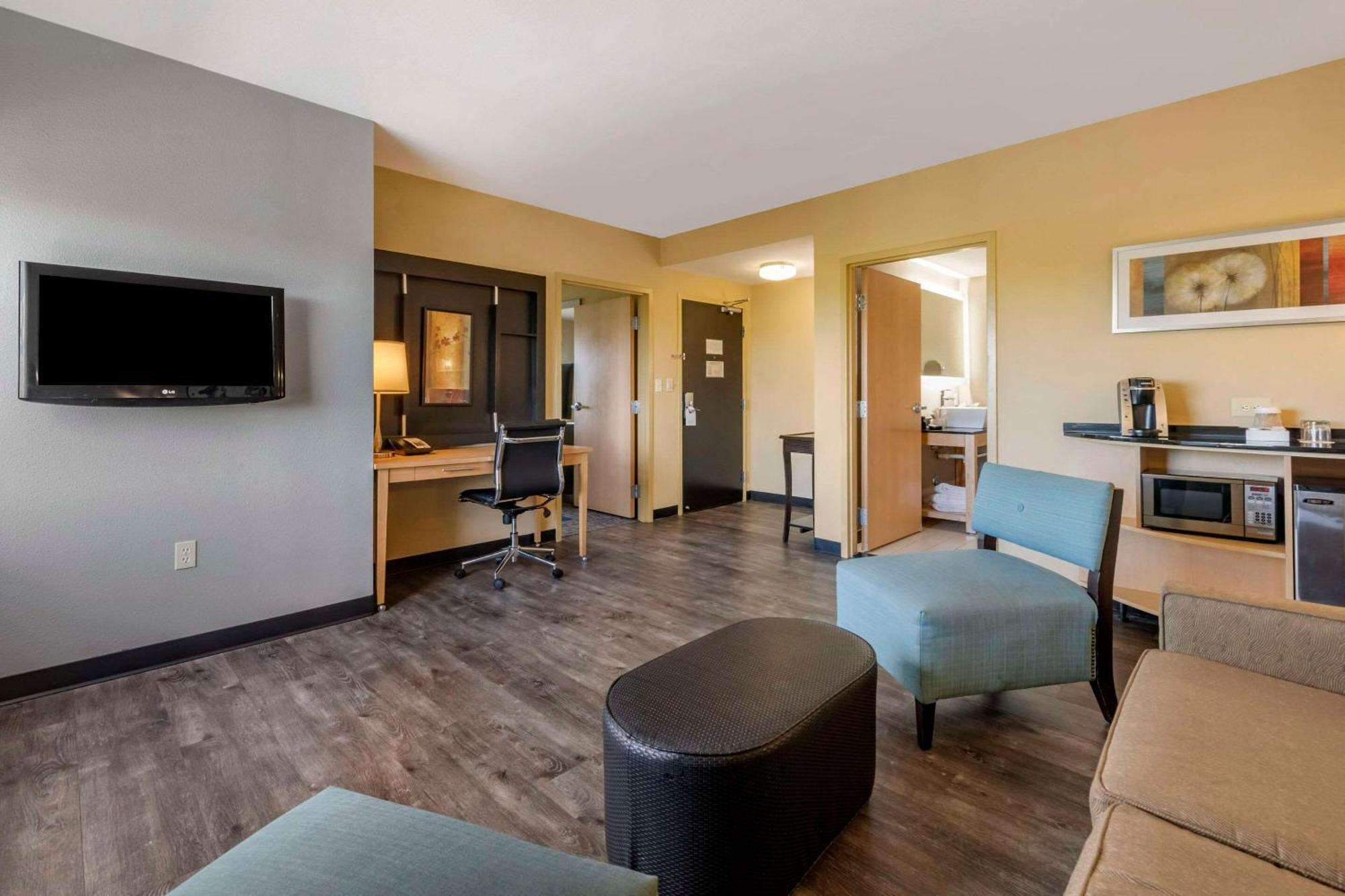 Cambria Hotel Ft Lauderdale, Airport South & Cruise Port Дейния Бийч Екстериор снимка