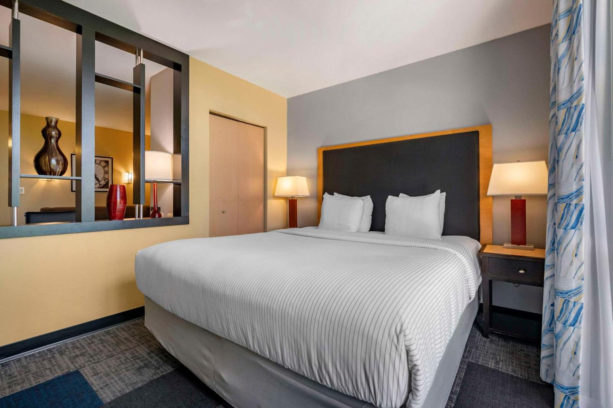 Cambria Hotel Ft Lauderdale, Airport South & Cruise Port Дейния Бийч Екстериор снимка